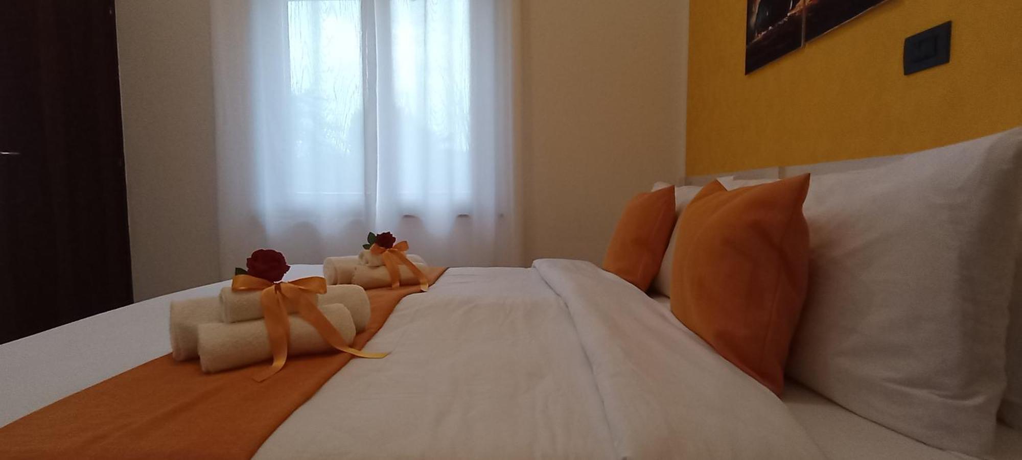 Bed and Breakfast G&G Giusy E Gabry Santhià Zewnętrze zdjęcie